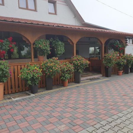 Zajazd Jawa Cieszanow Ngoại thất bức ảnh