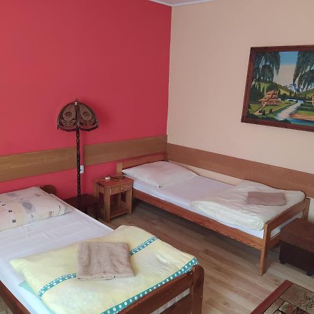 Zajazd Jawa Cieszanow Ngoại thất bức ảnh